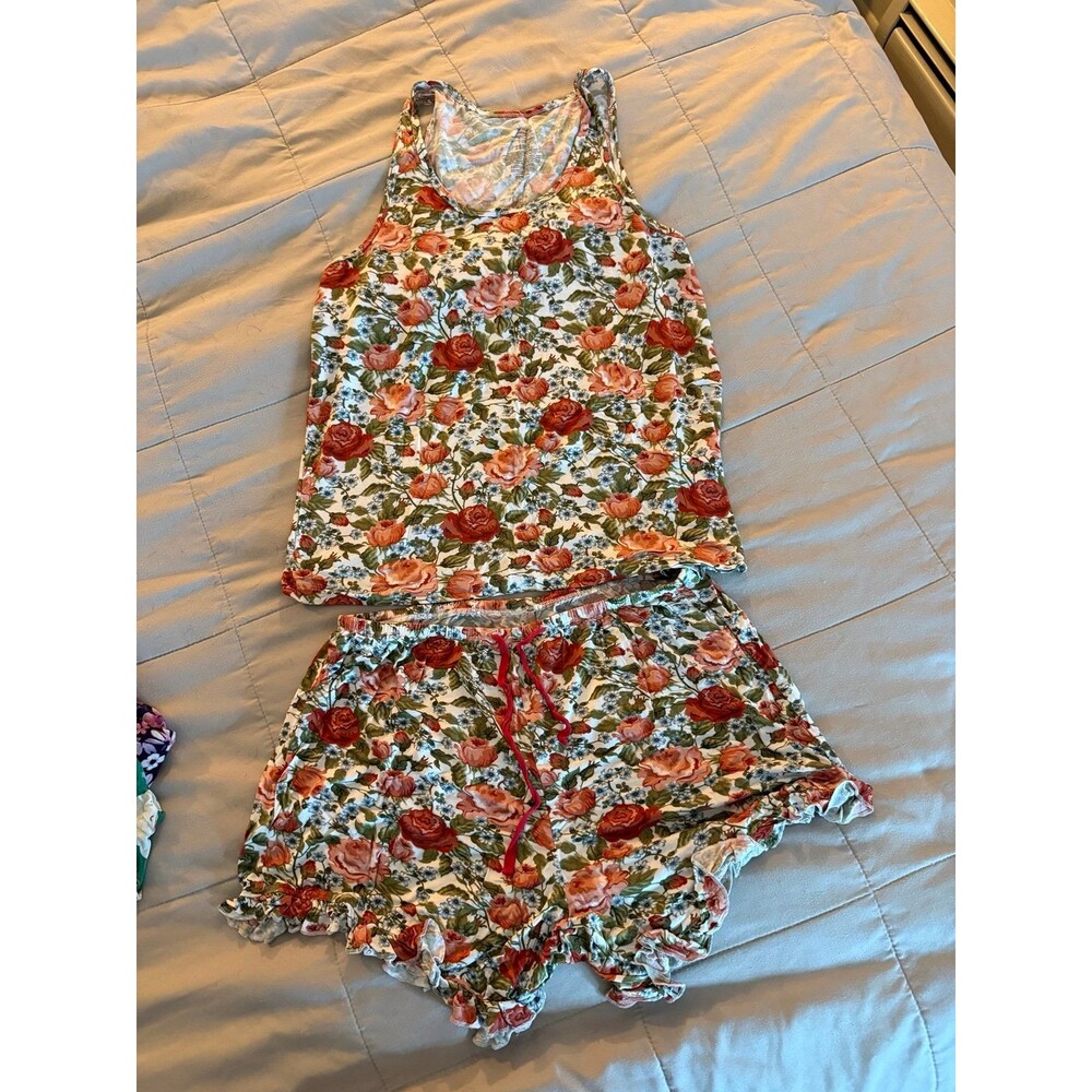 Posh Peanut Women’s Pajama Set